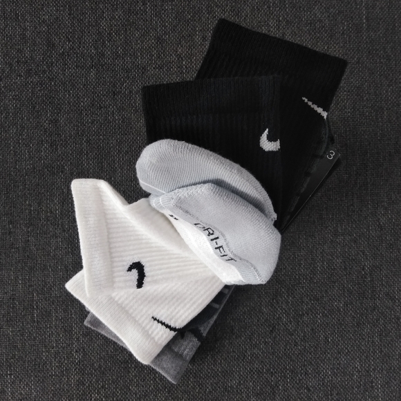 NWT 3 PAIR NIKE EVERYDAY MAX CUSHIONED CREW SOCKS - Picture 5 of 6